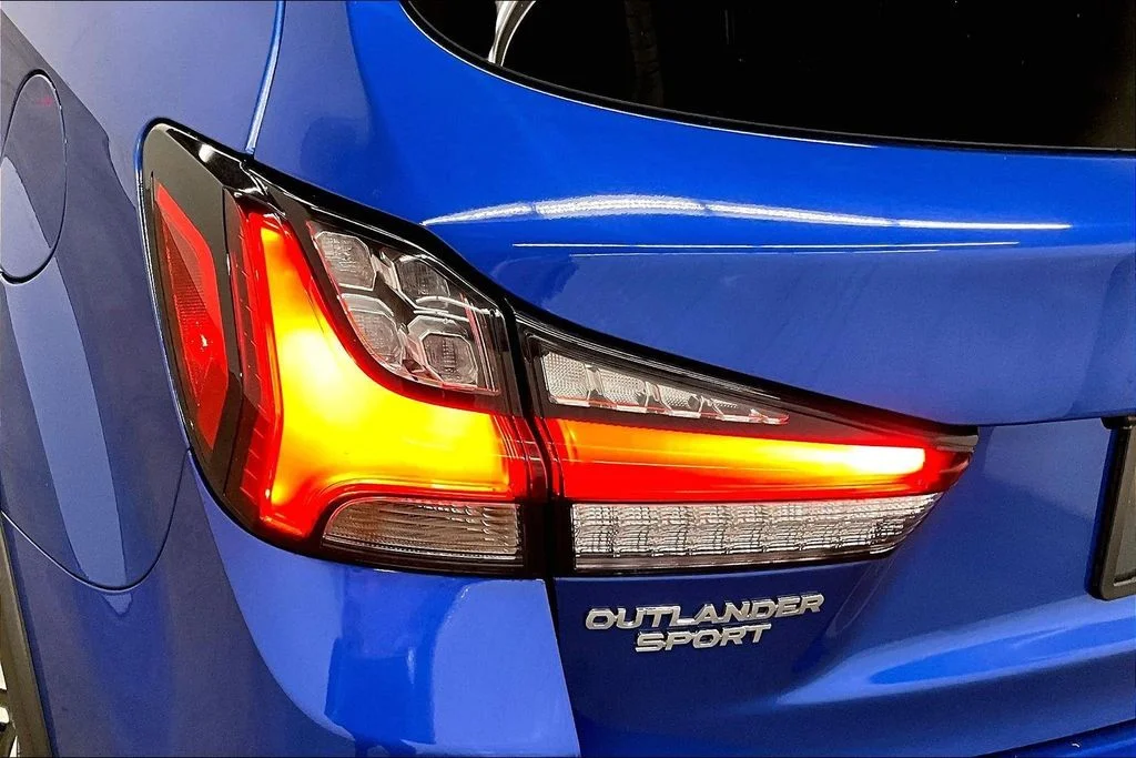 Used 2024 Blue Mitsubishi 2.0 SE image 23