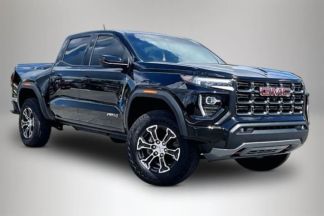 2025 GMC Canyon 4WD AT4 Crew Cab Short Box's photo