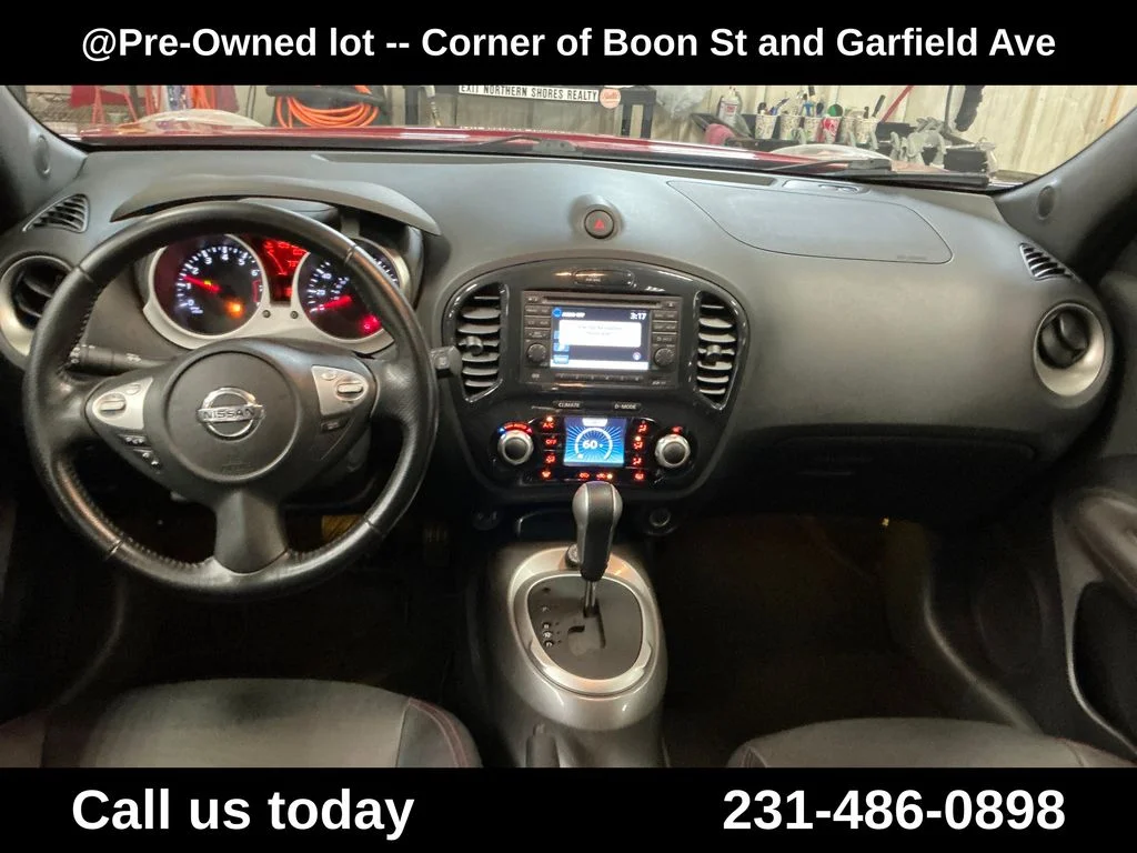 Used 2012 Red Nissan SL image 18