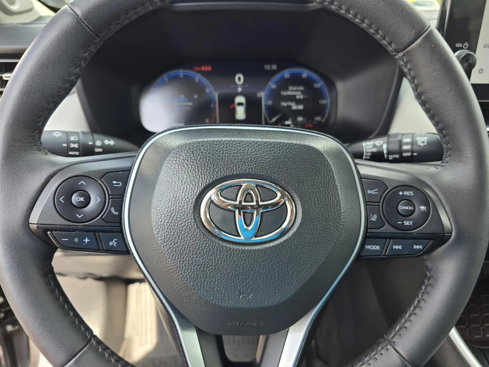 Used 2023 Gray Toyota Limited image 12