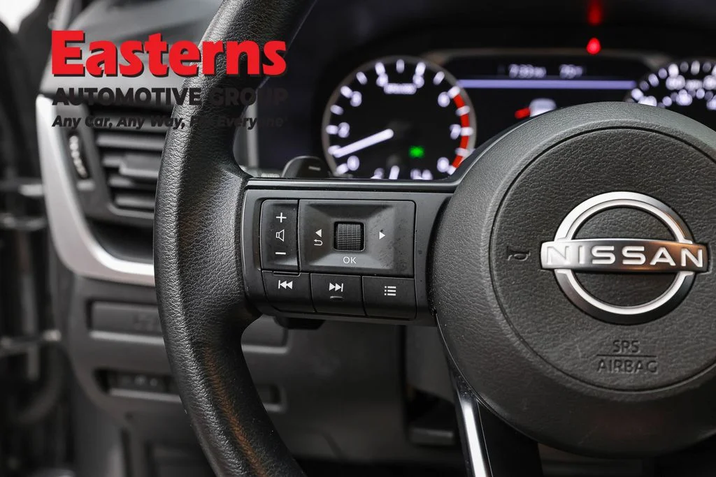 Used 2024 Gray Nissan S image 15