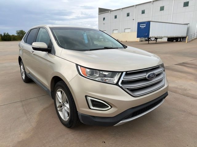 Used 2018 Gold Ford SEL image 4