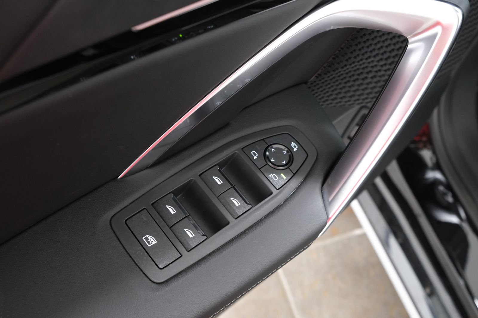 New 2027 Jet Black BMW xDrive28i image 26
