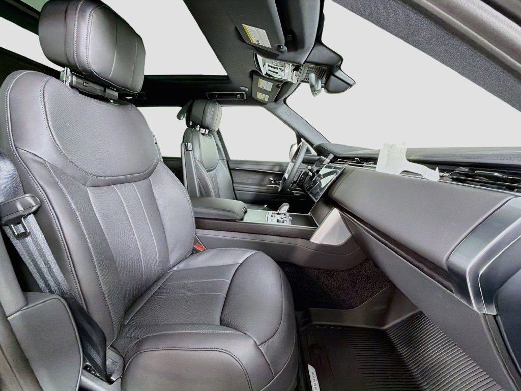 New 2027 Carpathian Grey Land Rover SE image 30
