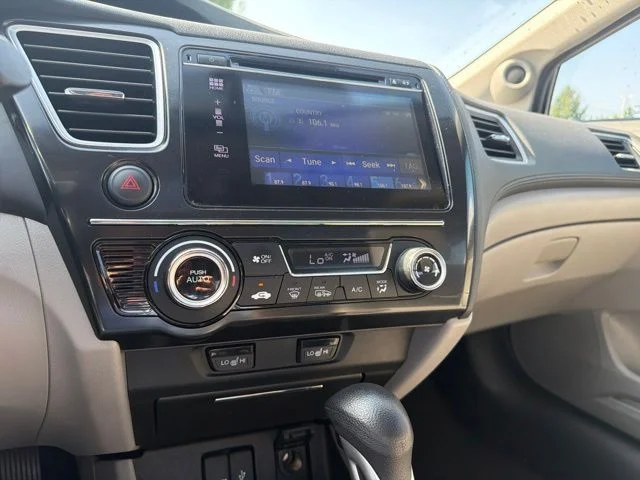 Used 2015 Modern Steel Metallic Honda EX-L image 18