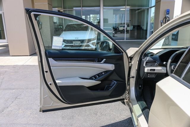 Used 2018 Beige Honda EX image 24