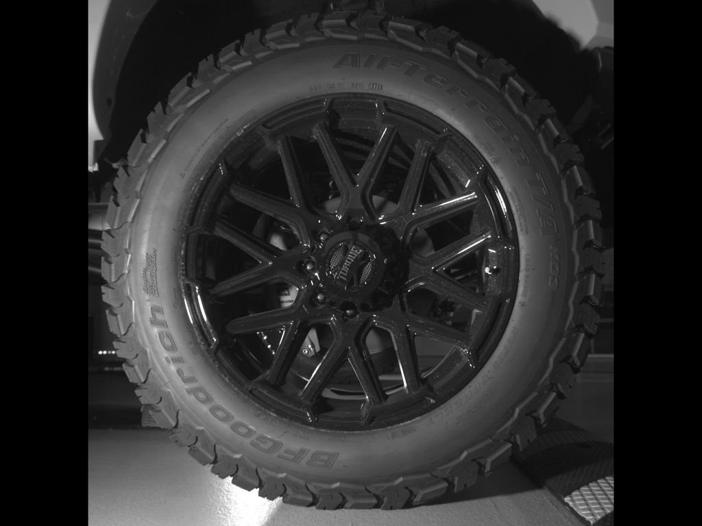 New 2026 Avalanche Ford F-250® Lariat® image 9