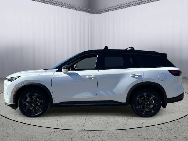 New 2027 2T RAD WHT INFINITI Autograph AWD image 3