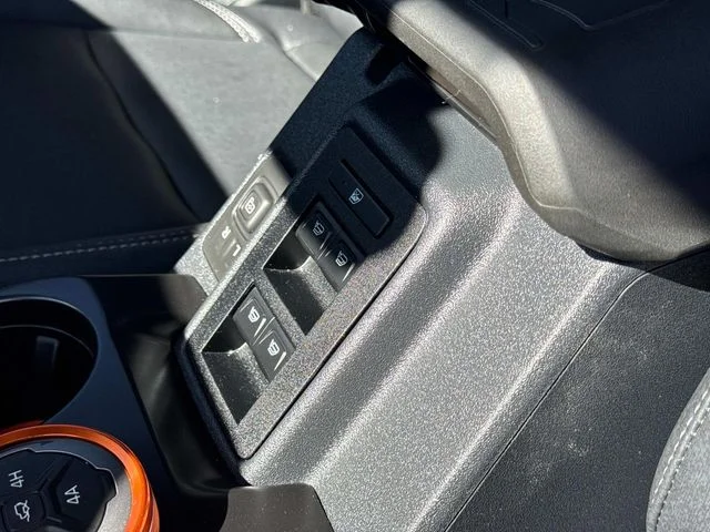 Used 2025 Gray Ford Badlands image 34