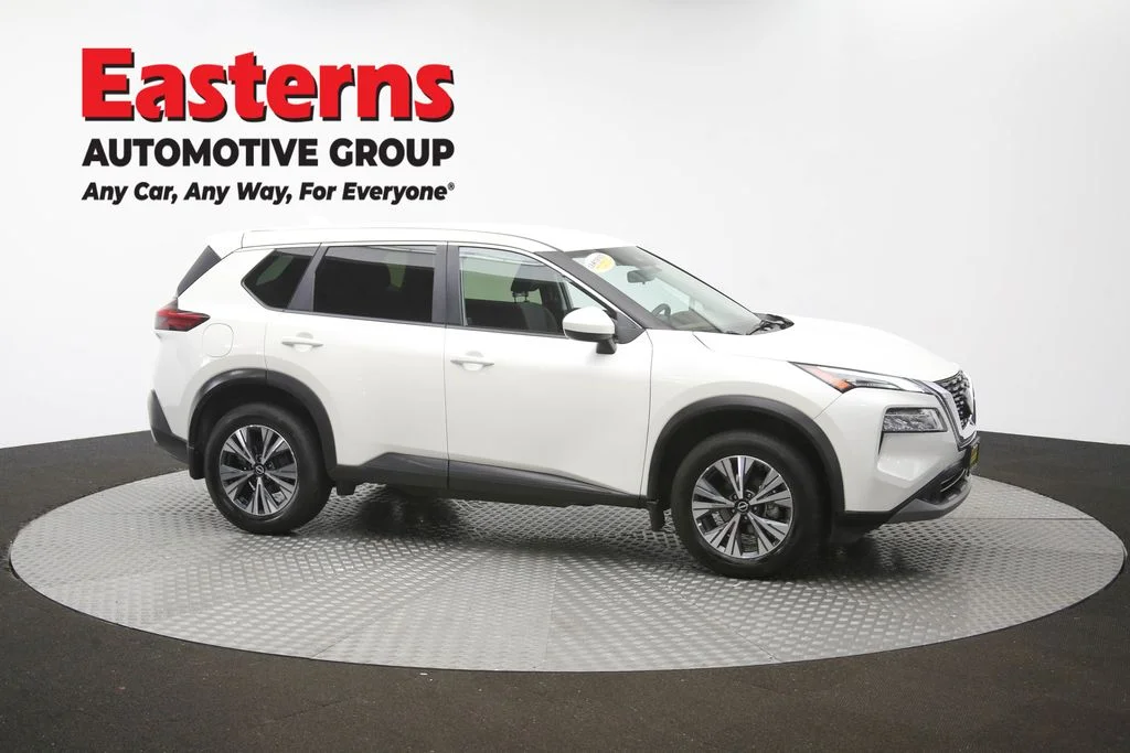 Used 2023 White Nissan SV image 46