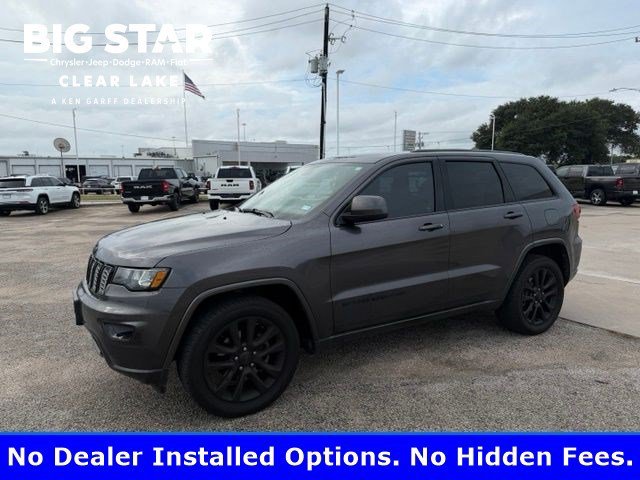 Used 2020 Granite Crystal Metallic Clearcoat Jeep Altitude image 1