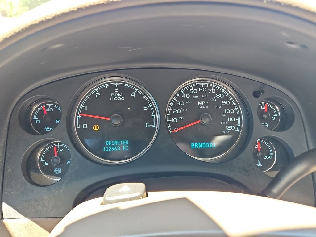 Used 2008 Red GMC SLT image 16