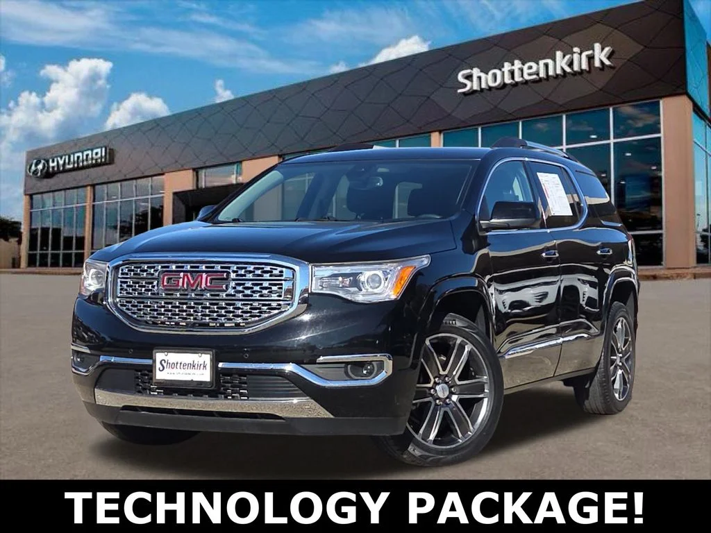 2019 GMC Acadia Denali FWD's photo