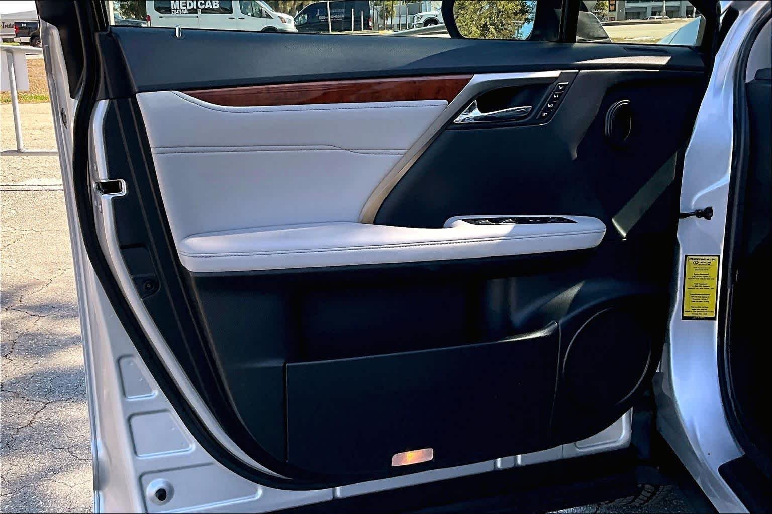 Used 2019 Silver Lining Metallic Lexus Premium image 26