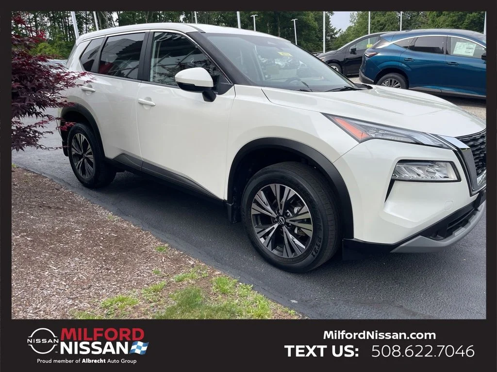 Certified Used 2023 White Nissan SV image 6