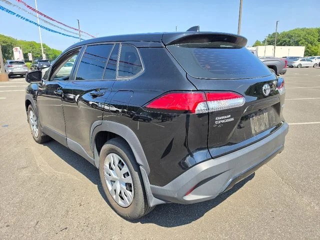 Used 2023 Black Toyota L image 4