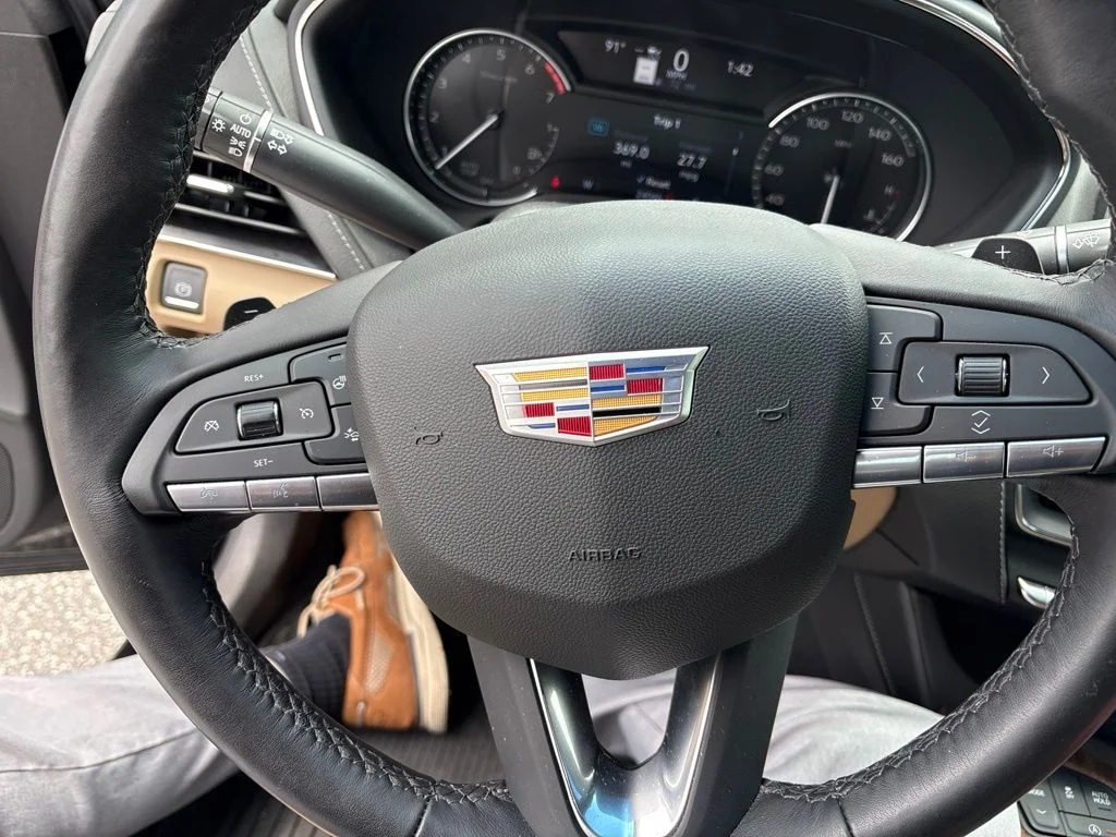 Used 2024 Black Cadillac Premium Luxury image 26