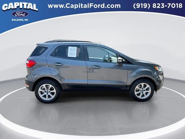 Used 2021  Ford SE image 9