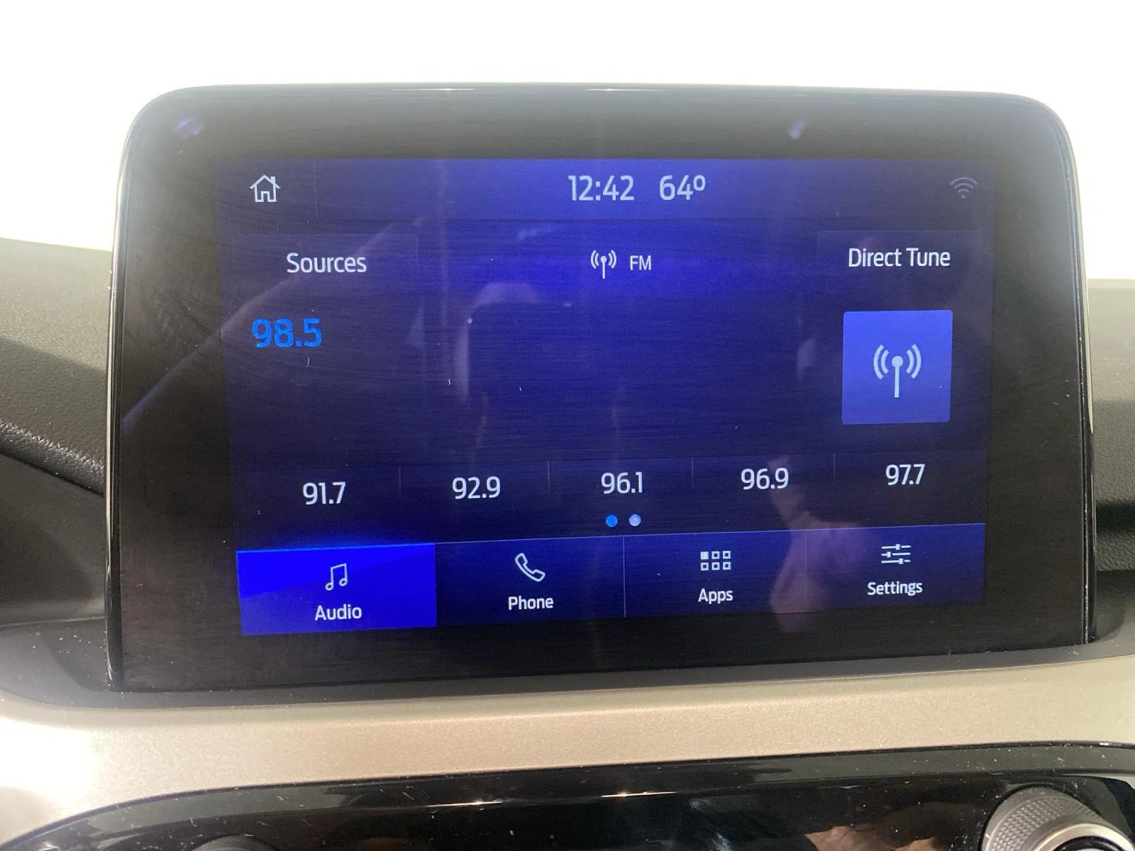 Used 2022 Carbonized Gray Ford SE image 19