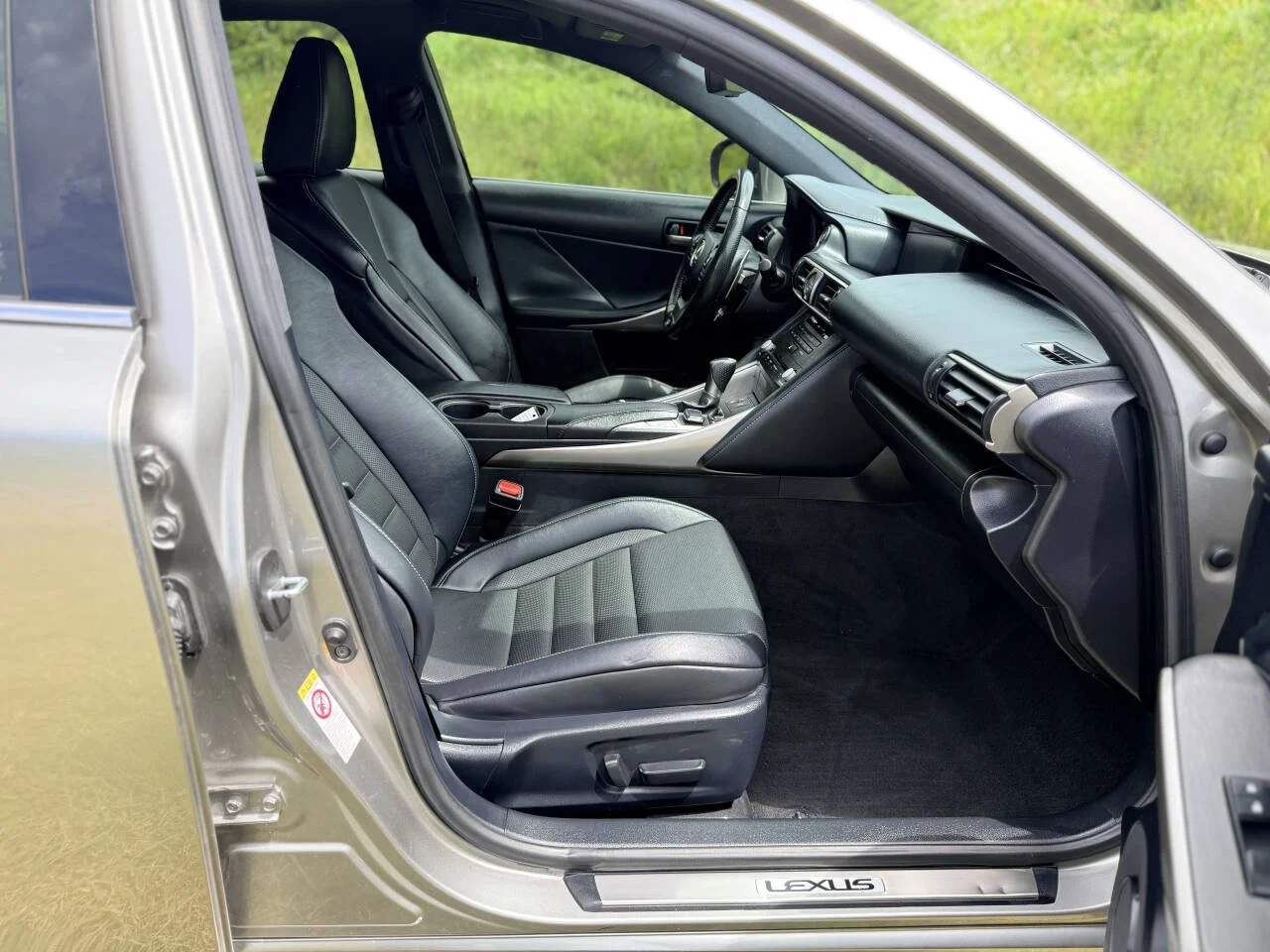 Used 2019 Silver Lexus Base AWD 4dr Sedan image 20