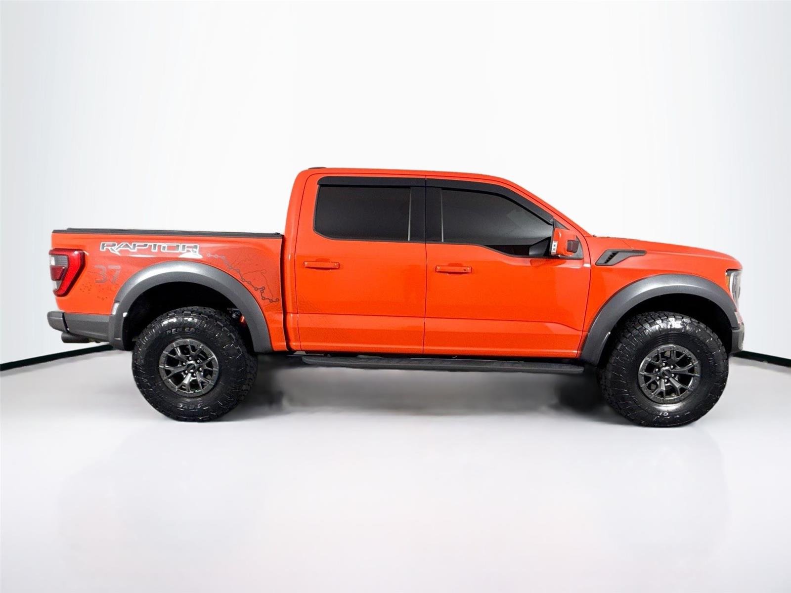 Used 2022 Code Orange Metallic Ford Raptor image 11