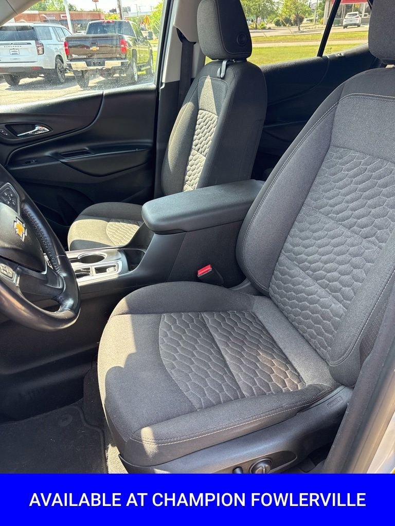 Used 2018 Silver Chevrolet LT image 17
