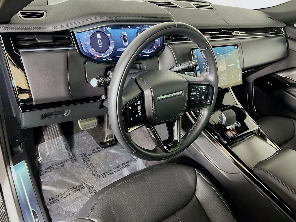 Used 2025 Borasco Gray Metallic Land Rover Dynamic SE image 9