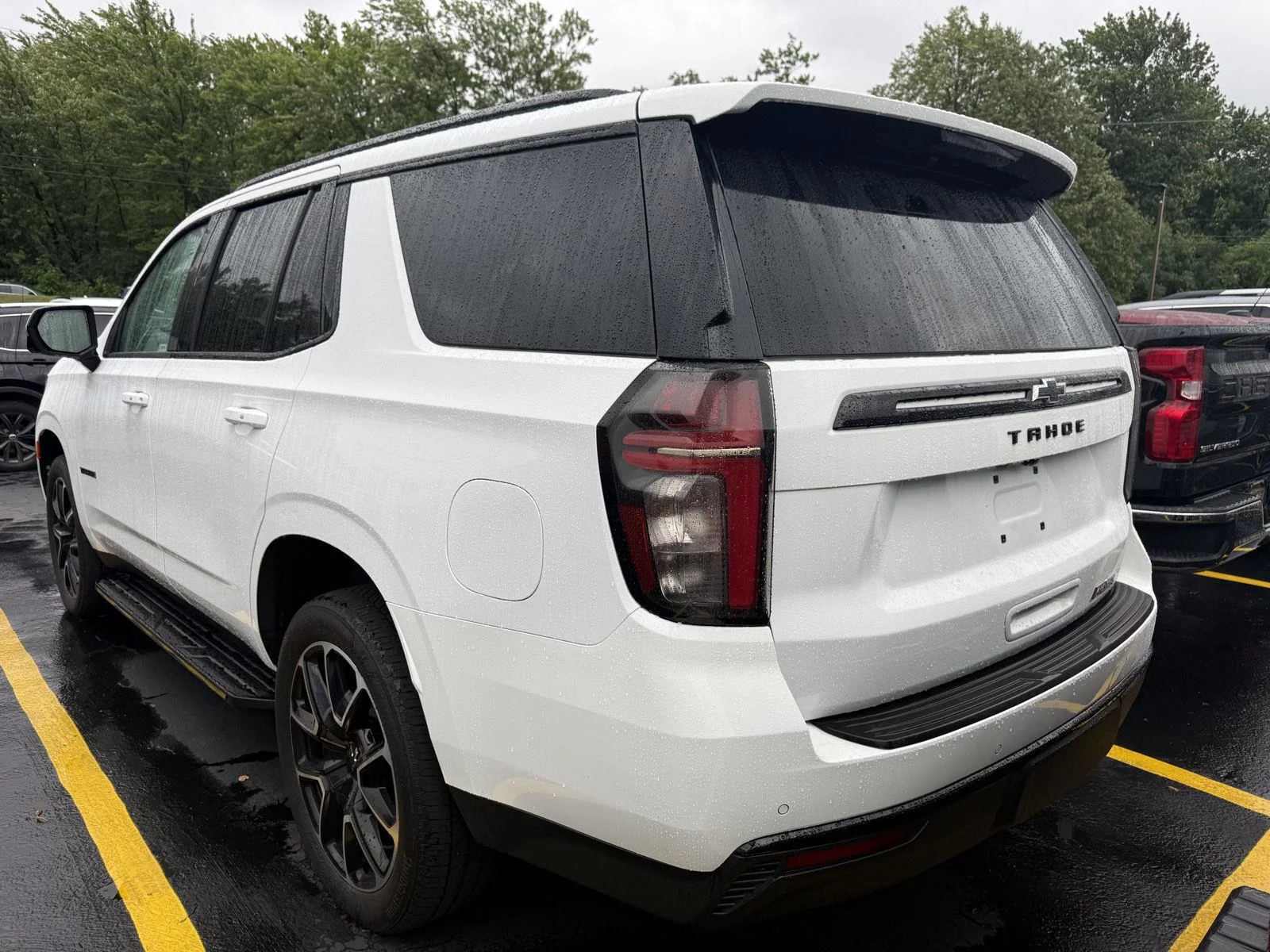 Used 2024 Summit White Chevrolet RST image 6