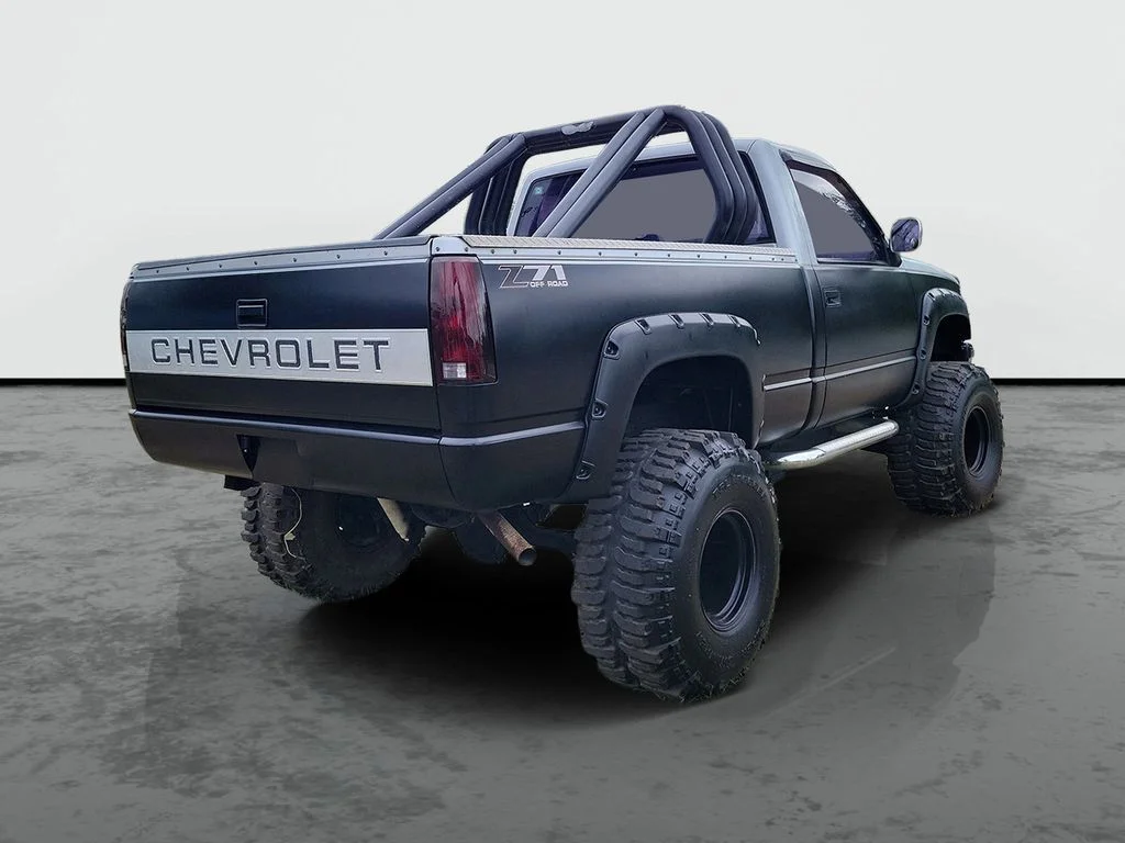 Used 1988 Silver Chevrolet  image 2