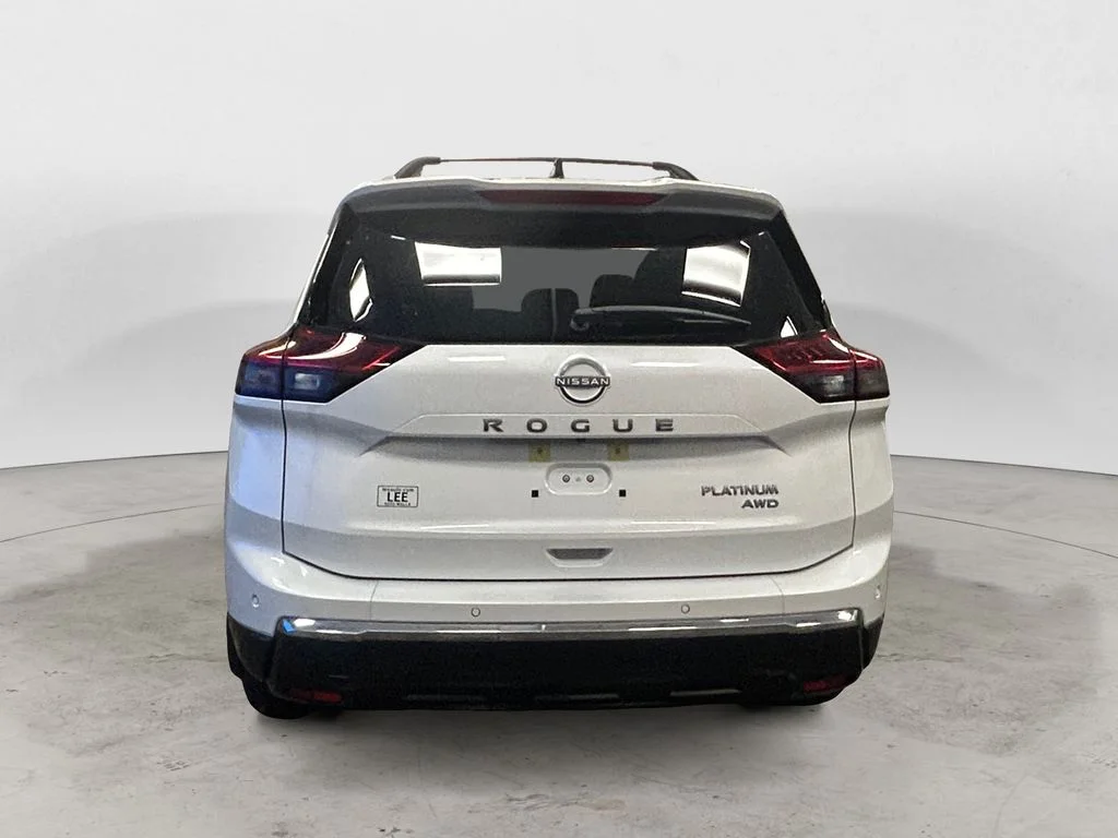 New 2026 White Pearl Nissan Platinum image 4
