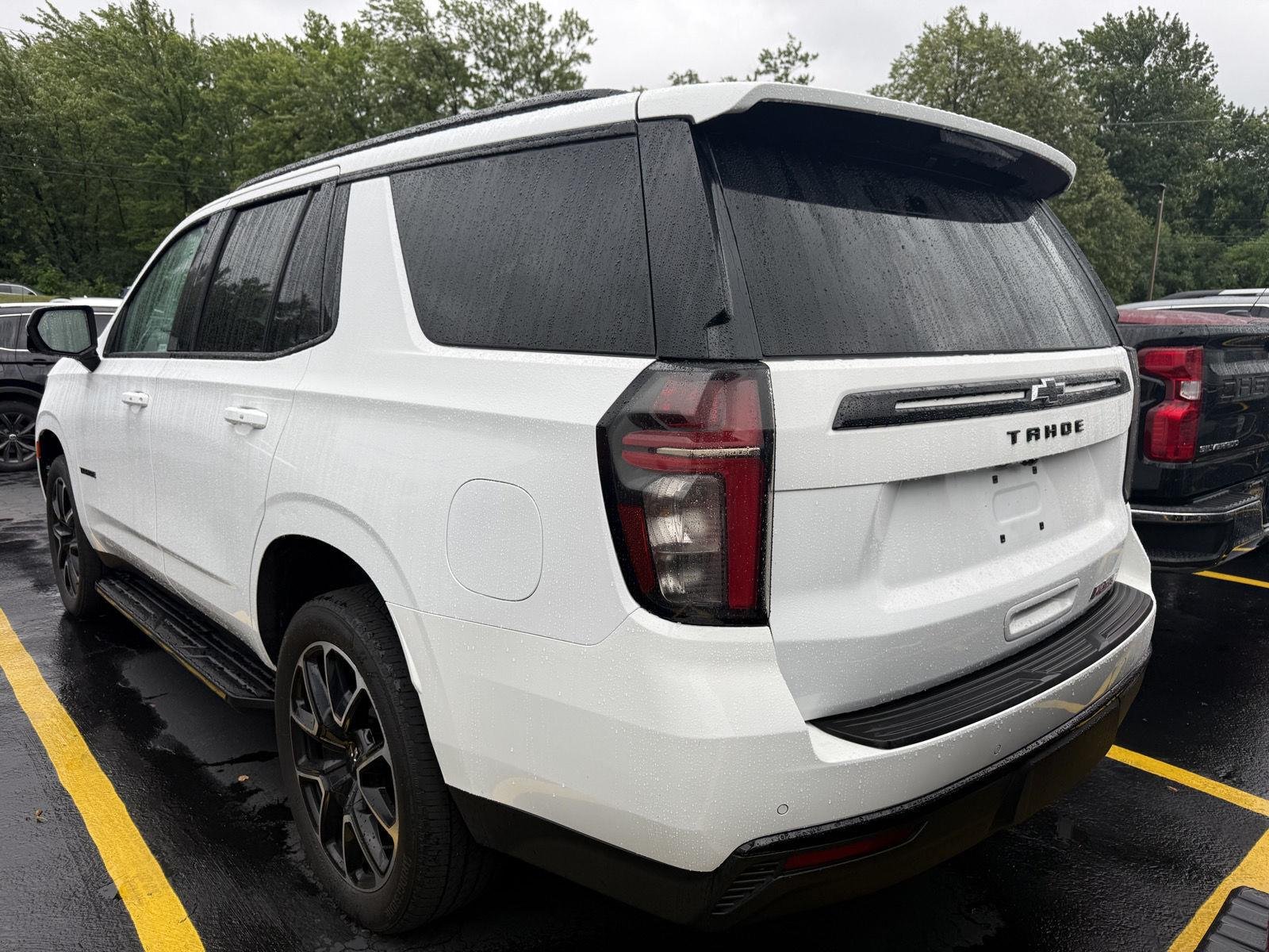 Used 2024 Summit White Chevrolet RST image 6