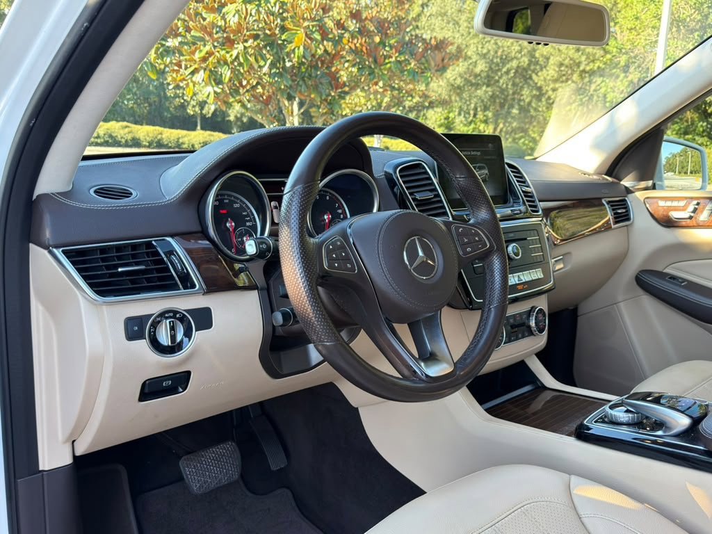 Used 2019 White Mercedes-Benz GLS 450 image 11