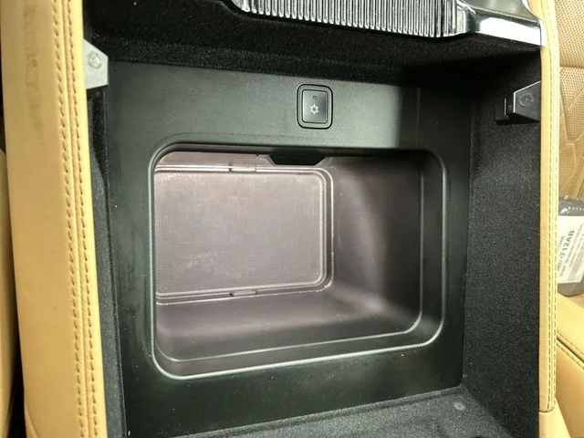Used 2025 Black Jeep Series III image 25