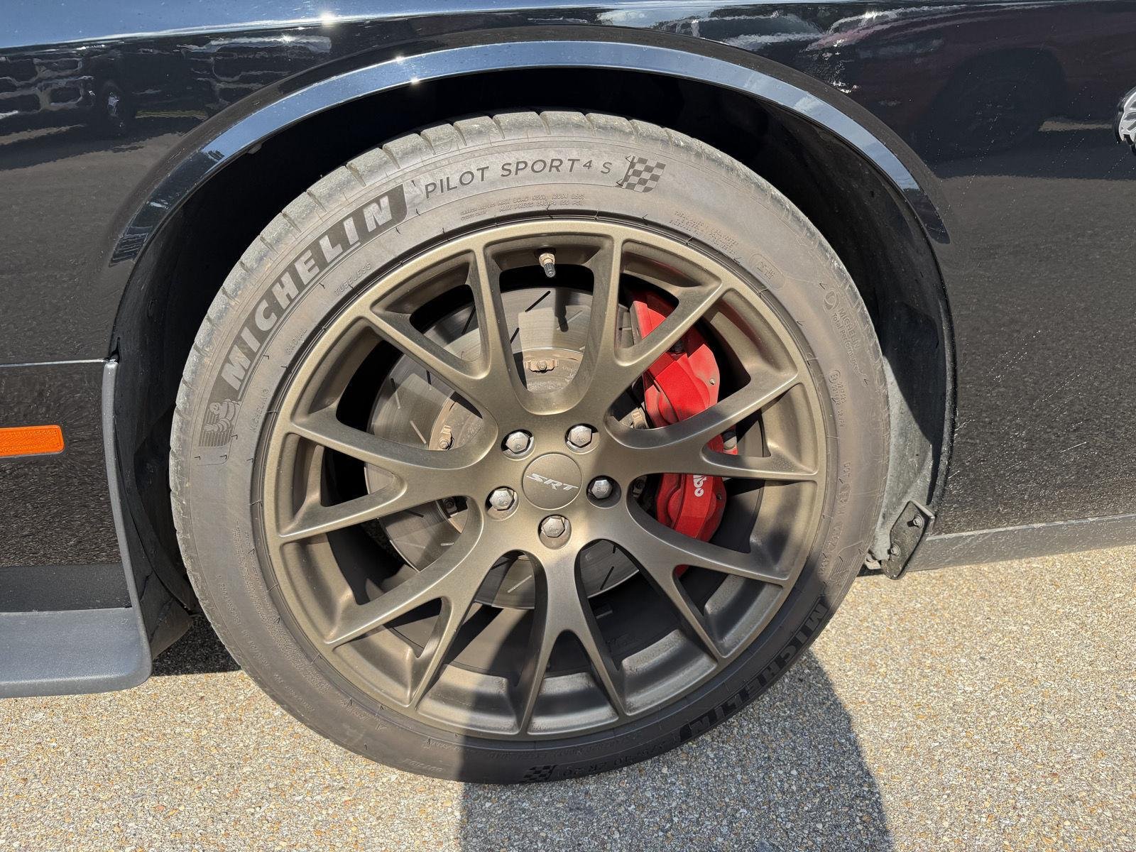 Used 2017 Pitch Black Clearcoat Dodge SRT Hellcat image 24