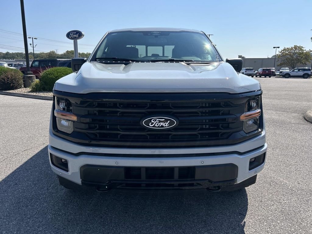 New 2026 Avalanche Ford XLT image 8