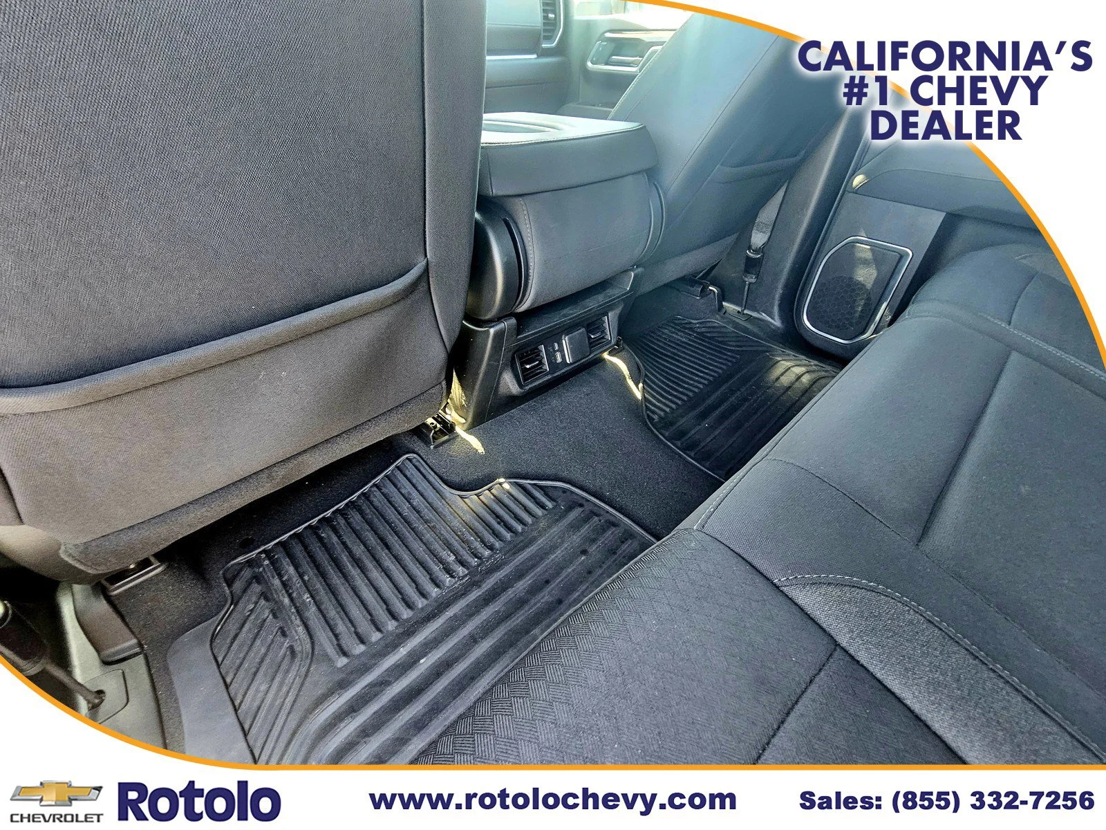 Used 2025 Summit White Chevrolet LT image 18