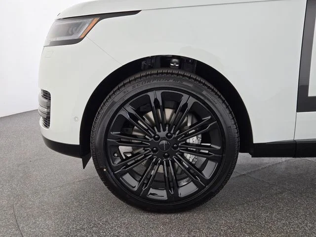 New 2026 Fuji White Land Rover SE image 9