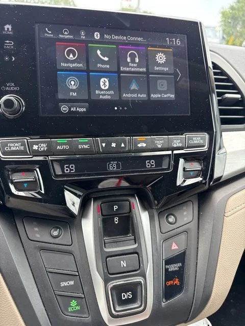 Certified Used 2019 White Honda EX-L image 11