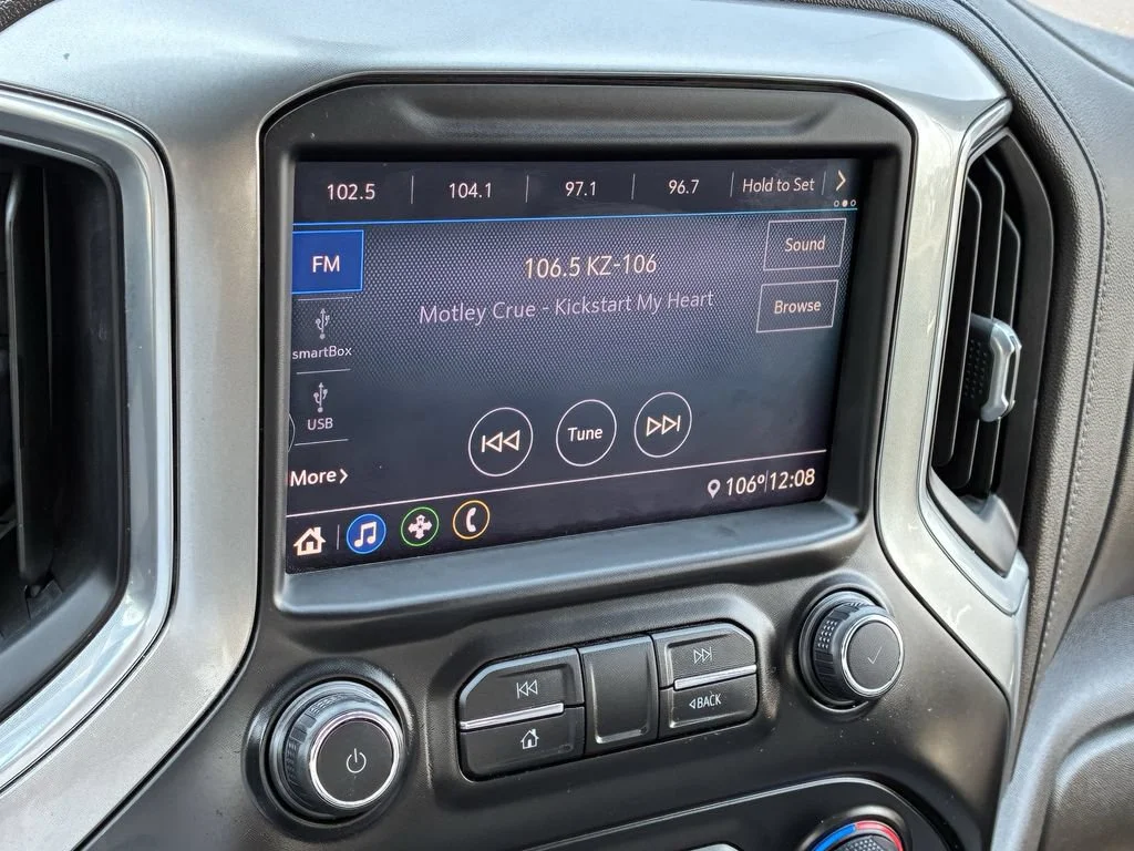 Used 2019 BLACK Chevrolet LT image 33