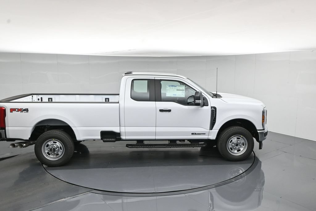 New 2026 Oxford White Ford XL image 37