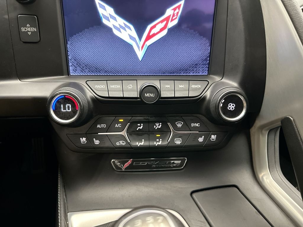 Used 2014 Arctic White Chevrolet Base image 22