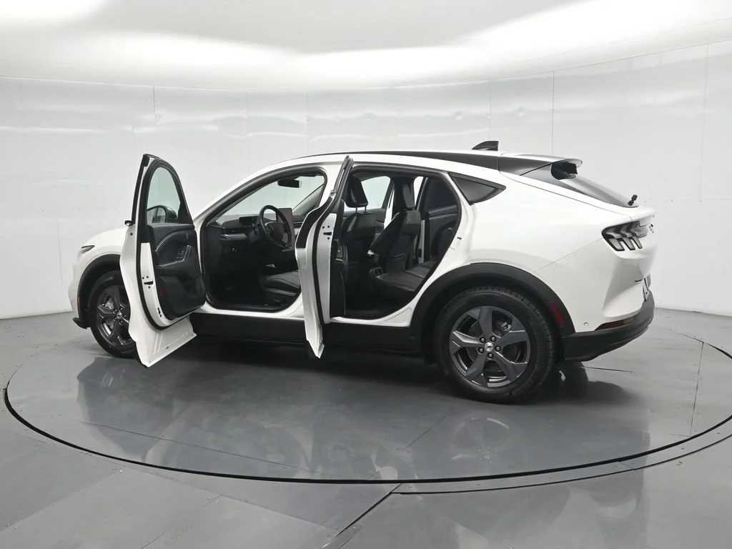 Certified Used 2023 White Ford Select image 32
