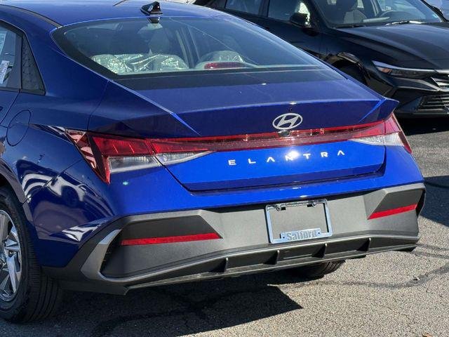 New 2026 Blue Hyundai SE image 10
