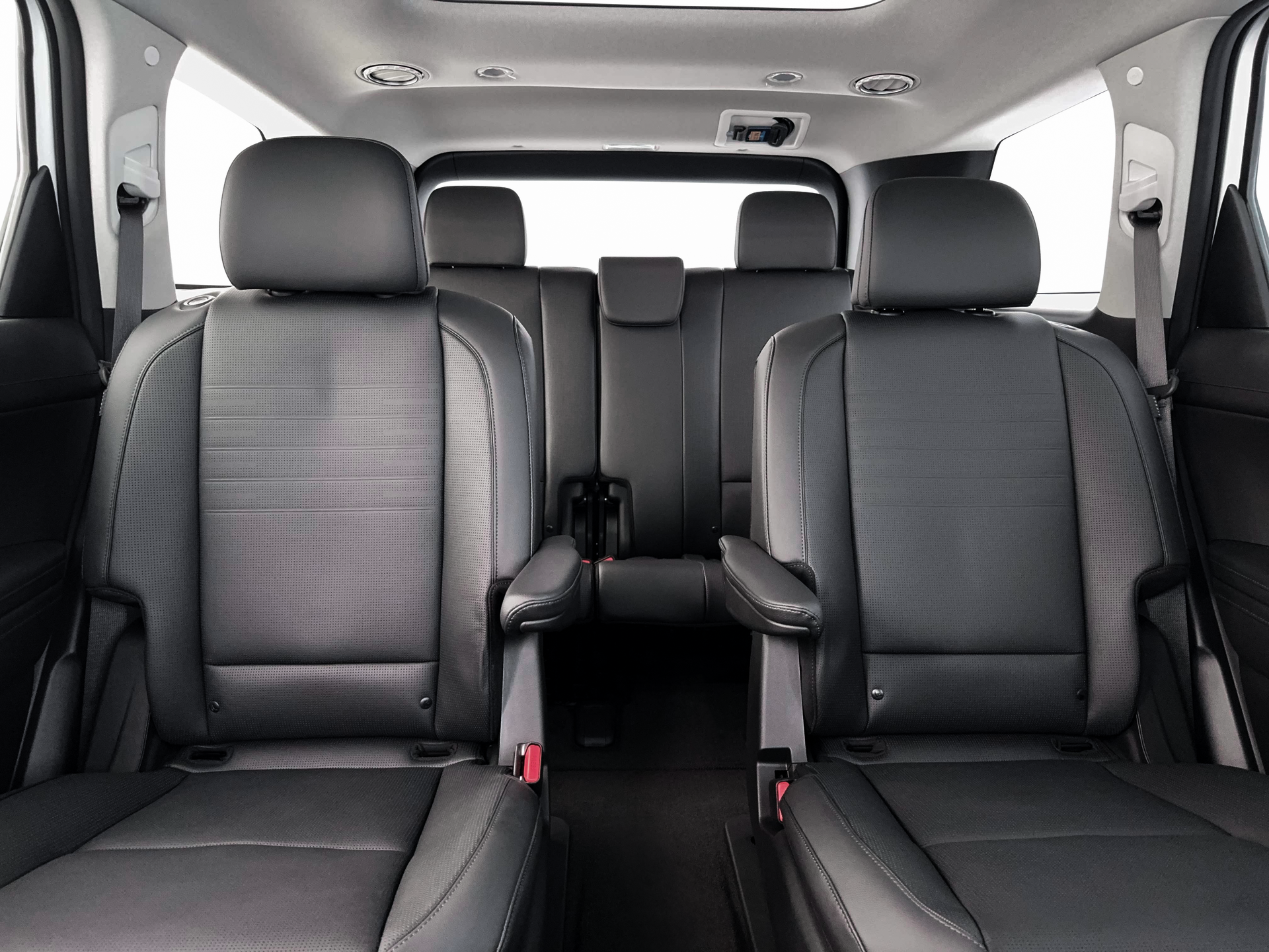 New 2027 White Hyundai Limited AWD image 16