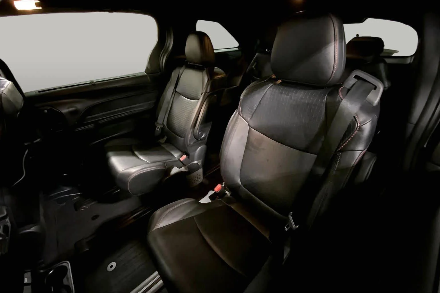 Used 2025 Ice Cap Toyota XSE image 21