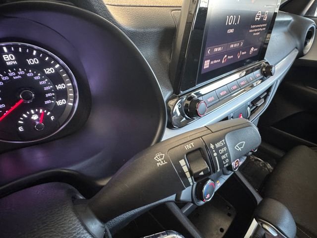 2024 Kia Forte LXS - Photo 12