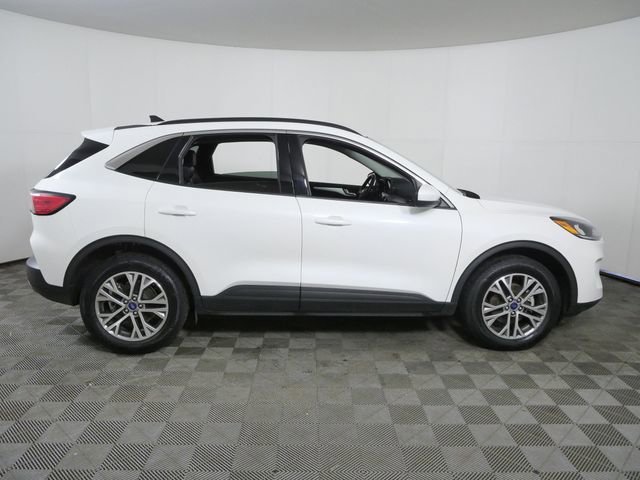 Certified Used 2022 Star White Metallic Tri-Coat Ford SEL image 10