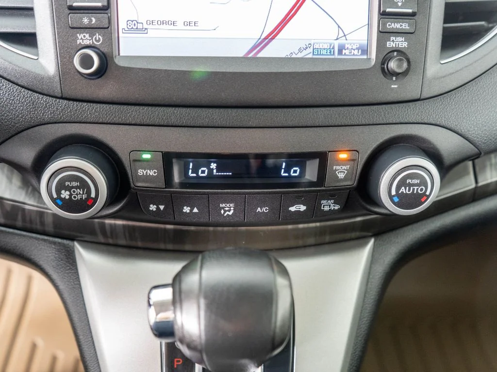 Used 2013 White Honda Touring image 21