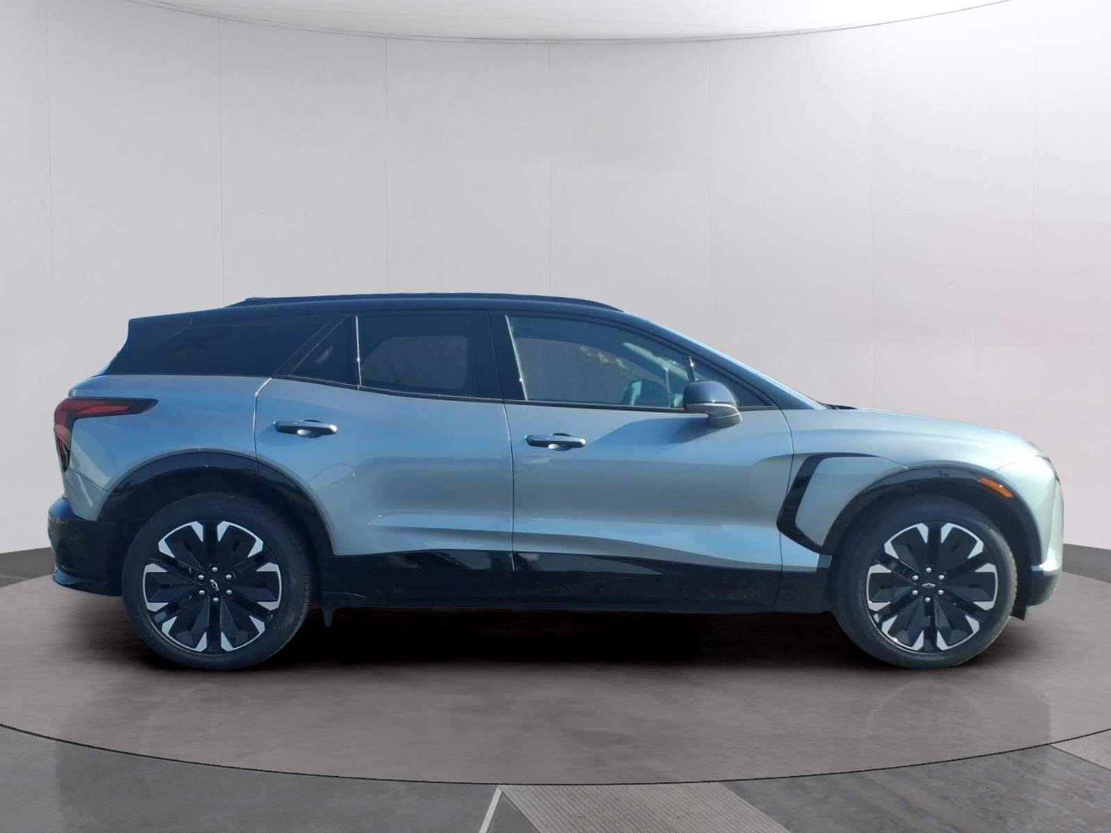 2026 Chevrolet Blazer EV RS - Photo 6