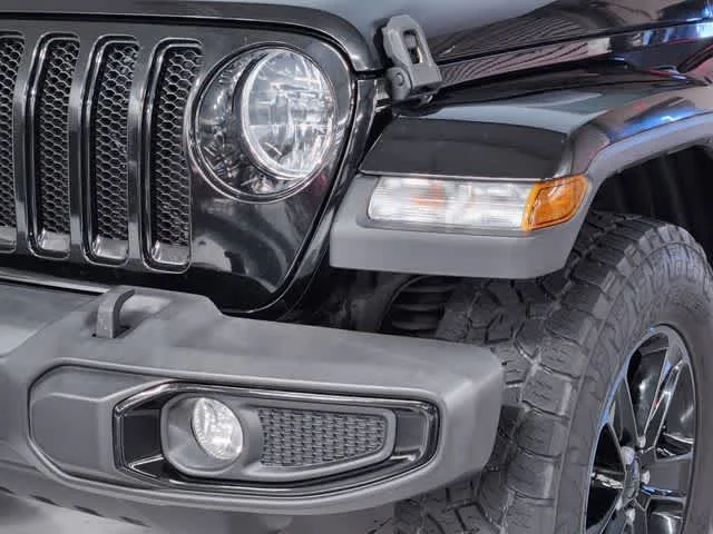Used 2021 Black Clearcoat Jeep Unlimited Sahara Altitude image 12